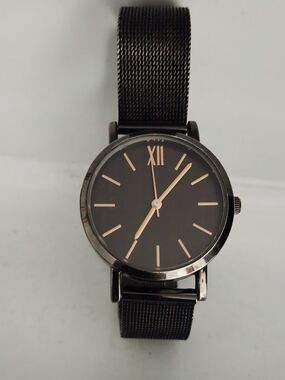Japan Movement Steel Mesh Band Watch with Copper Colored Detail. Needs Battery
